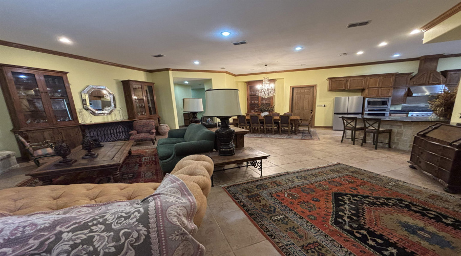809 North Oscar, Hebbronville, Texas 78361, 2 Bedrooms Bedrooms, 6 Rooms Rooms,2 BathroomsBathrooms,Residential,For Sale,809 North Oscar,20261886