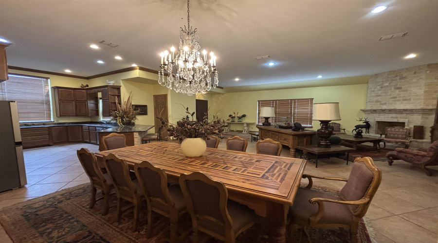 809 North Oscar, Hebbronville, Texas 78361, 2 Bedrooms Bedrooms, 6 Rooms Rooms,2 BathroomsBathrooms,Residential,For Sale,809 North Oscar,20261886