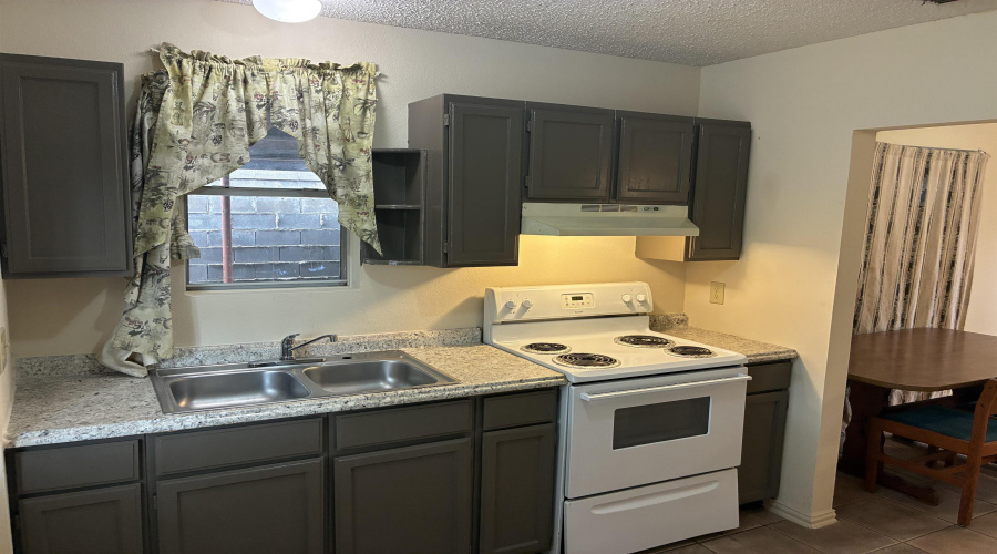 1219 Truman Ln, LAREDO, Texas 78046, 2 Bedrooms Bedrooms, 4 Rooms Rooms,1 BathroomBathrooms,Residential,For Rent,1219 Truman Ln,20261888
