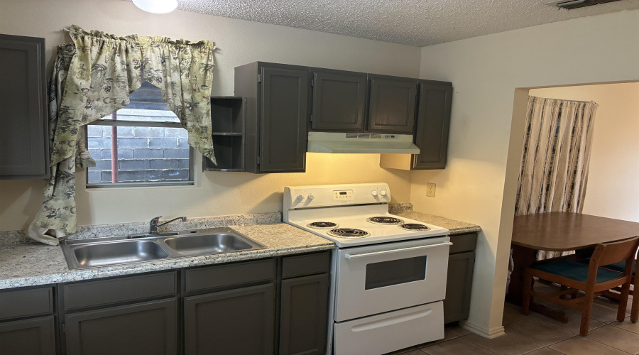1219 Truman Ln, LAREDO, Texas 78046, 2 Bedrooms Bedrooms, 4 Rooms Rooms,1 BathroomBathrooms,Residential,For Rent,1219 Truman Ln,20261888