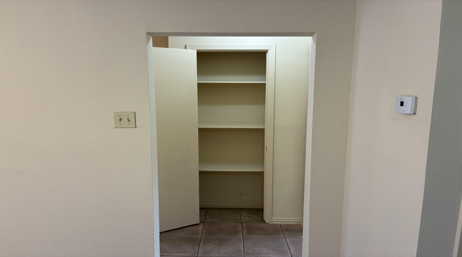 1219 Truman Ln, LAREDO, Texas 78046, 2 Bedrooms Bedrooms, 4 Rooms Rooms,1 BathroomBathrooms,Residential,For Rent,1219 Truman Ln,20261888