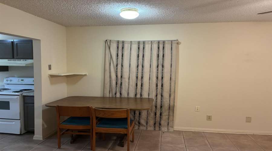 1219 Truman Ln, LAREDO, Texas 78046, 2 Bedrooms Bedrooms, 4 Rooms Rooms,1 BathroomBathrooms,Residential,For Rent,1219 Truman Ln,20261888