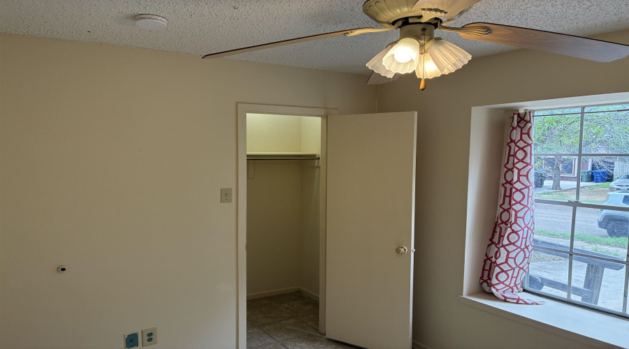 1219 Truman Ln, LAREDO, Texas 78046, 2 Bedrooms Bedrooms, 4 Rooms Rooms,1 BathroomBathrooms,Residential,For Rent,1219 Truman Ln,20261888