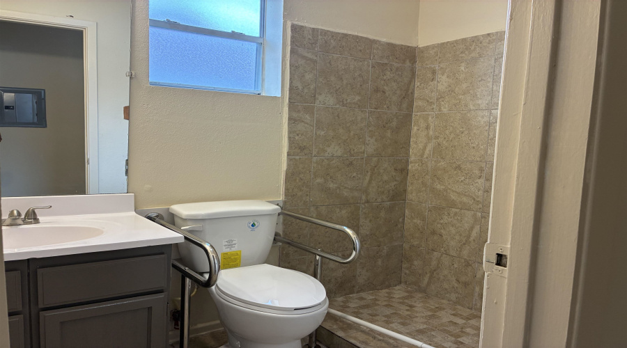 1219 Truman Ln, LAREDO, Texas 78046, 2 Bedrooms Bedrooms, 4 Rooms Rooms,1 BathroomBathrooms,Residential,For Rent,1219 Truman Ln,20261888