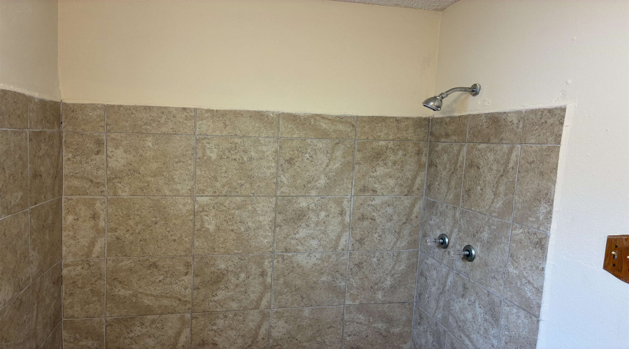 1219 Truman Ln, LAREDO, Texas 78046, 2 Bedrooms Bedrooms, 4 Rooms Rooms,1 BathroomBathrooms,Residential,For Rent,1219 Truman Ln,20261888