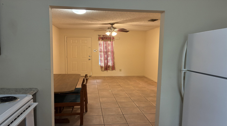 1219 Truman Ln, LAREDO, Texas 78046, 2 Bedrooms Bedrooms, 4 Rooms Rooms,1 BathroomBathrooms,Residential,For Rent,1219 Truman Ln,20261888