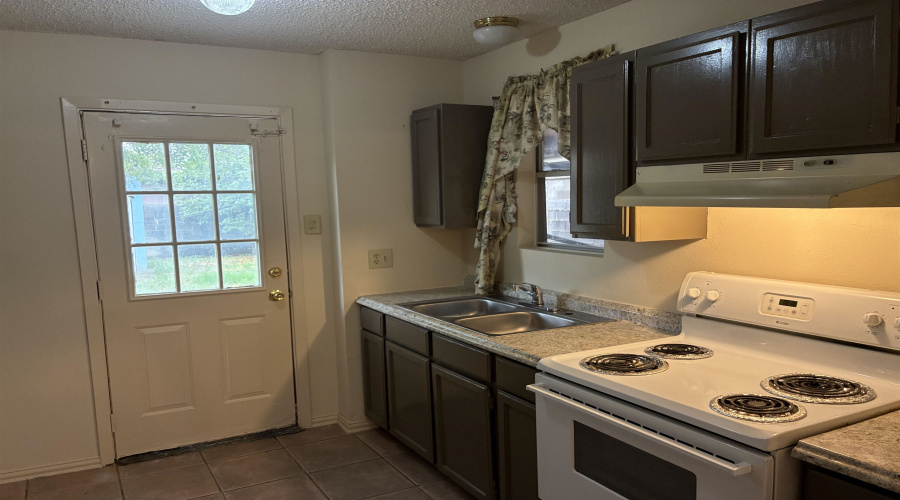 1219 Truman Ln, LAREDO, Texas 78046, 2 Bedrooms Bedrooms, 4 Rooms Rooms,1 BathroomBathrooms,Residential,For Rent,1219 Truman Ln,20261888
