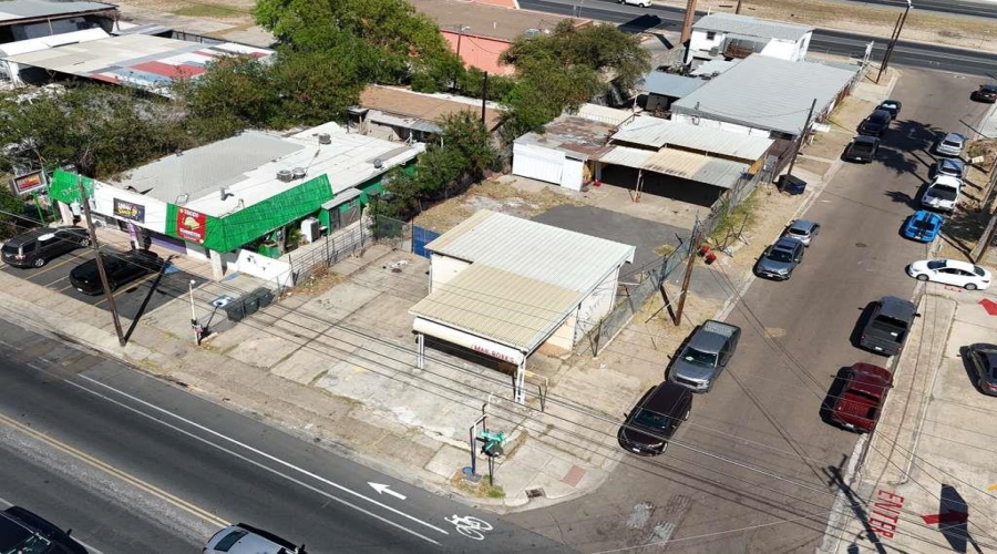 2201 San Bernardo Ave, Laredo, Texas 78040, 1 Room Rooms,1 BathroomBathrooms,Commercial retail/office,For Sale,2201 San Bernardo Ave,20261893