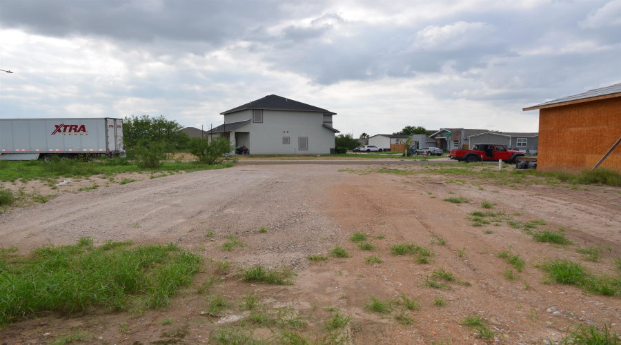 109 Richard Raymond Rd, laredo, Texas 78046, ,Land,For Sale,109 Richard Raymond Rd,20261892