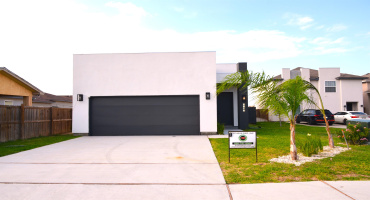 5616 Encanto Dr., LAREDO, Texas 78046, 3 Bedrooms Bedrooms, 4 Rooms Rooms,3 BathroomsBathrooms,Residential,For Sale,5616 Encanto Dr.,20261890