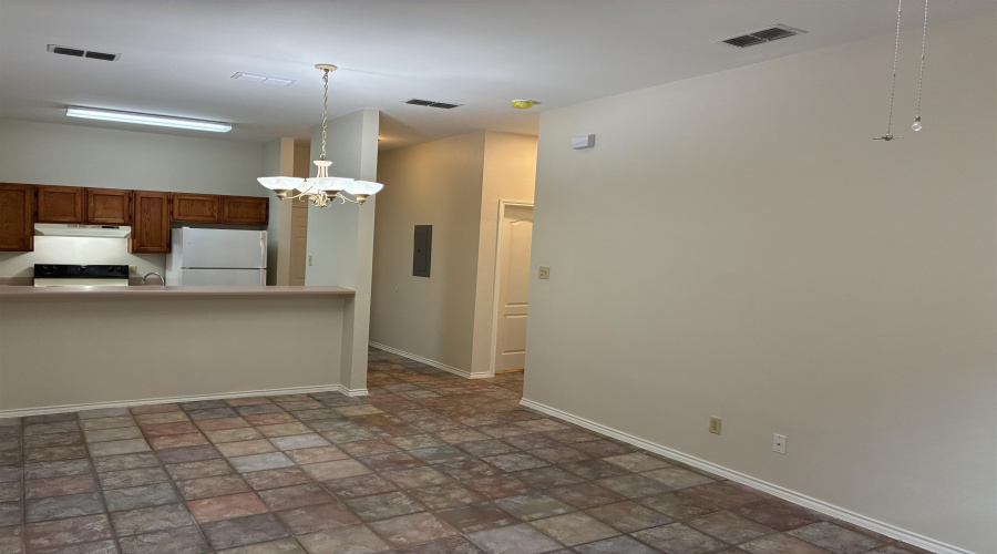 511 Shiloh Dr, LAREDO, Texas 78045, 1 Bedroom Bedrooms, 4 Rooms Rooms,1 BathroomBathrooms,Residential,For Rent,511 Shiloh Dr,20261894