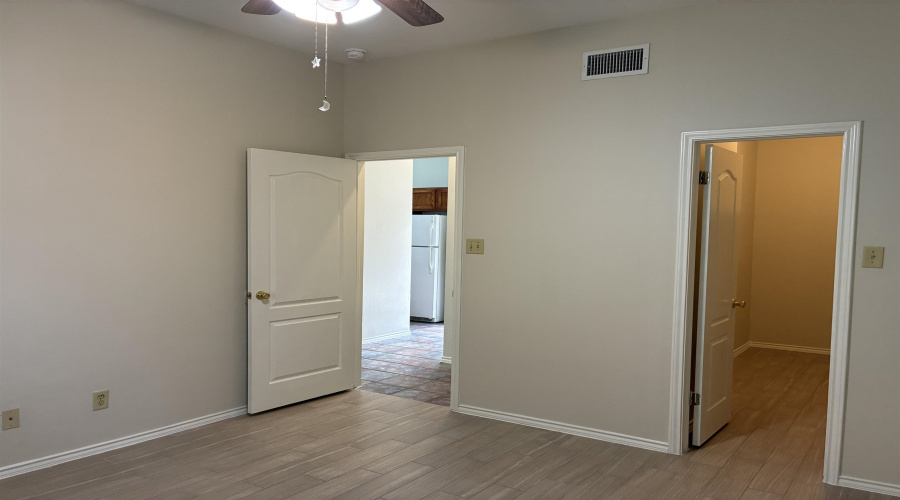 511 Shiloh Dr, LAREDO, Texas 78045, 1 Bedroom Bedrooms, 4 Rooms Rooms,1 BathroomBathrooms,Residential,For Rent,511 Shiloh Dr,20261894