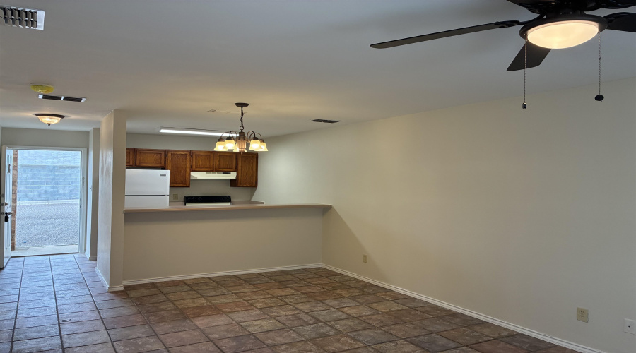 511 Shiloh Dr, LAREDO, Texas 78045, 1 Bedroom Bedrooms, 4 Rooms Rooms,1 BathroomBathrooms,Residential,For Rent,511 Shiloh Dr,20261895