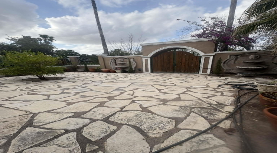 3110 Jacaranda Dr., Harlingen, Texas 78550-7448, 4 Bedrooms Bedrooms, 11 Rooms Rooms,5 BathroomsBathrooms,Residential,For Rent,3110 Jacaranda Dr.,20261897