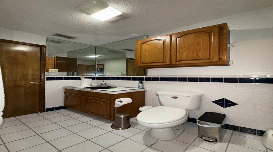 3110 Jacaranda Dr., Harlingen, Texas 78550-7448, 4 Bedrooms Bedrooms, 11 Rooms Rooms,5 BathroomsBathrooms,Residential,For Rent,3110 Jacaranda Dr.,20261897