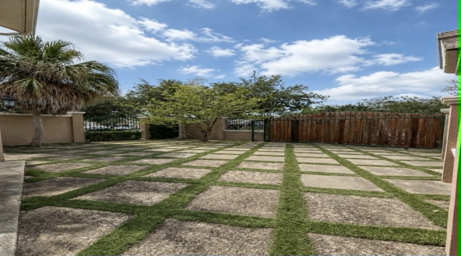 3110 Jacaranda Dr., Harlingen, Texas 78550-7448, 4 Bedrooms Bedrooms, 11 Rooms Rooms,5 BathroomsBathrooms,Residential,For Rent,3110 Jacaranda Dr.,20261897