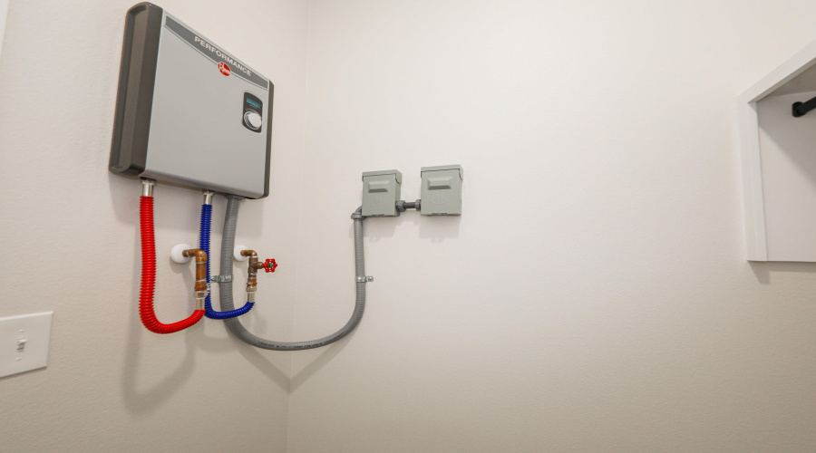 2814 Adamsville, Laredo, Texas 78046, 4 Bedrooms Bedrooms, 5 Rooms Rooms,2 BathroomsBathrooms,Residential,For Sale,2814 Adamsville,20261898