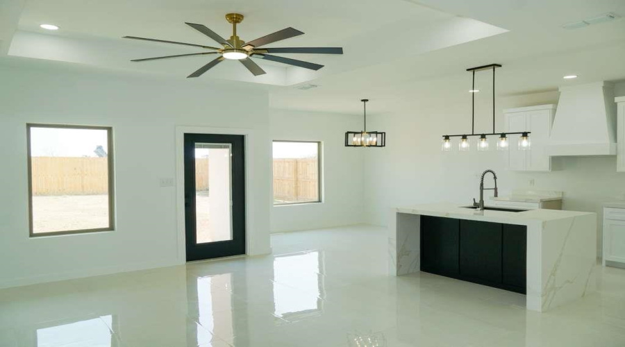 3917 Yoyis St., Laredo, Texas 78046, 3 Bedrooms Bedrooms, 5 Rooms Rooms,2 BathroomsBathrooms,Residential,For Sale,3917 Yoyis St.,20261899