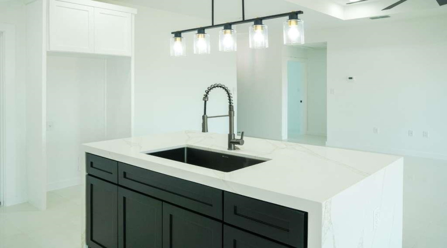 3917 Yoyis St., Laredo, Texas 78046, 3 Bedrooms Bedrooms, 5 Rooms Rooms,2 BathroomsBathrooms,Residential,For Sale,3917 Yoyis St.,20261899