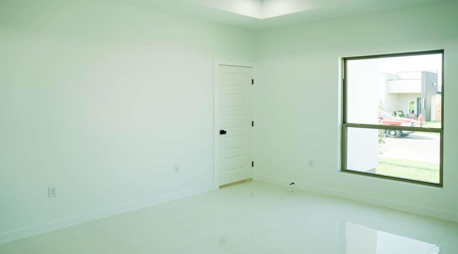 3917 Yoyis St., Laredo, Texas 78046, 3 Bedrooms Bedrooms, 5 Rooms Rooms,2 BathroomsBathrooms,Residential,For Sale,3917 Yoyis St.,20261899