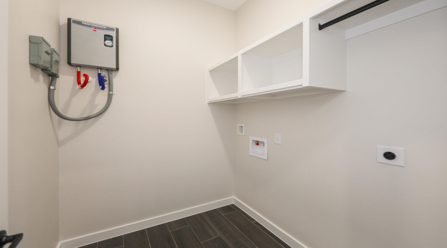 2816 Adamsville, Laredo, Texas 78046, 4 Bedrooms Bedrooms, 5 Rooms Rooms,2 BathroomsBathrooms,Residential,For Sale,2816 Adamsville,20261900