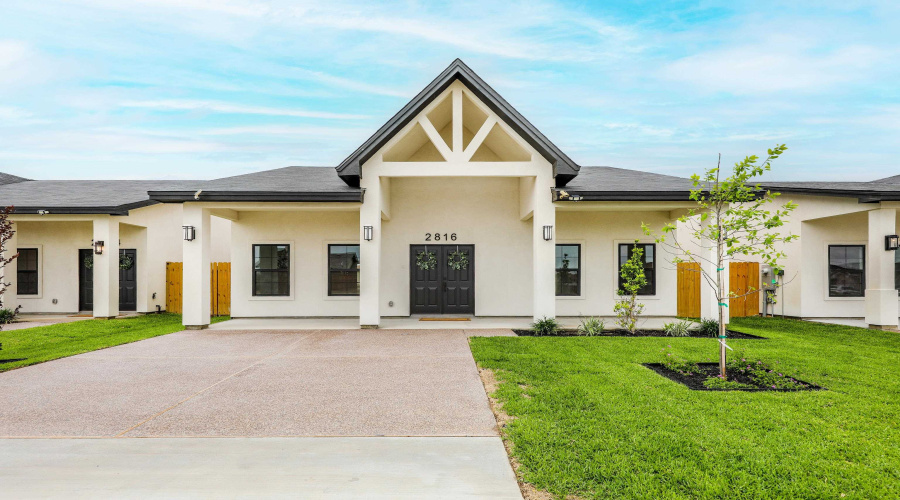 2816 Adamsville, Laredo, Texas 78046, 4 Bedrooms Bedrooms, 5 Rooms Rooms,2 BathroomsBathrooms,Residential,For Sale,2816 Adamsville,20261900