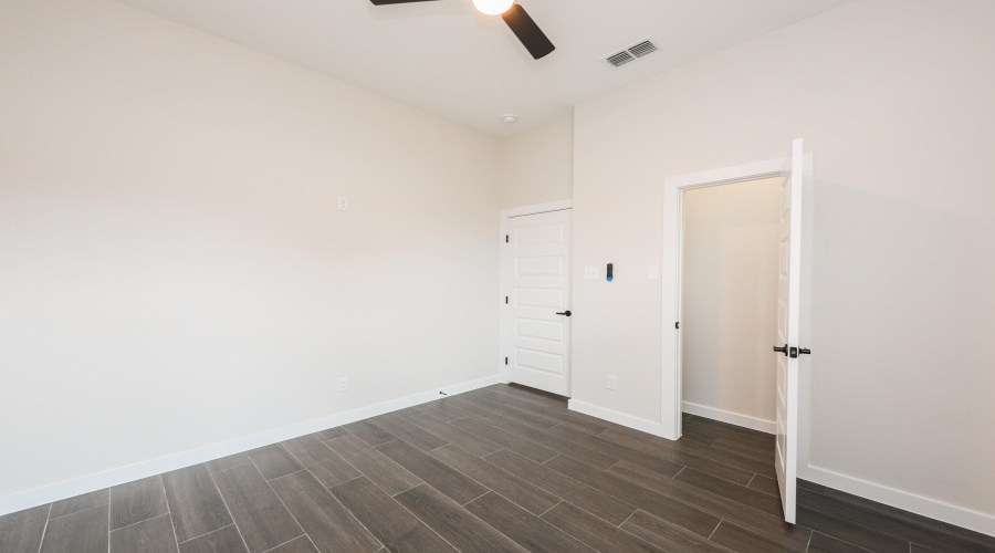 2816 Adamsville, Laredo, Texas 78046, 4 Bedrooms Bedrooms, 5 Rooms Rooms,2 BathroomsBathrooms,Residential,For Sale,2816 Adamsville,20261900