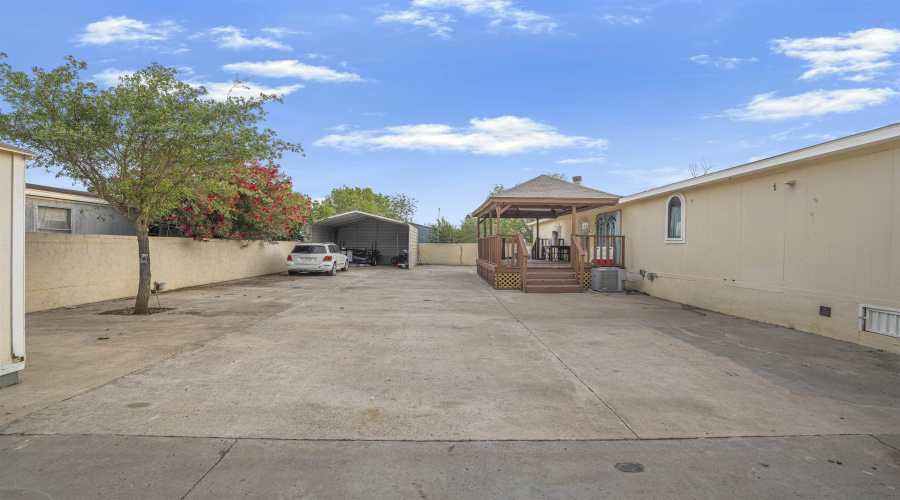 3901 Bear Claw Ln, Laredo, Texas 78043, 5 Bedrooms Bedrooms, 7 Rooms Rooms,2 BathroomsBathrooms,Residential,For Sale,3901 Bear Claw Ln,20261901