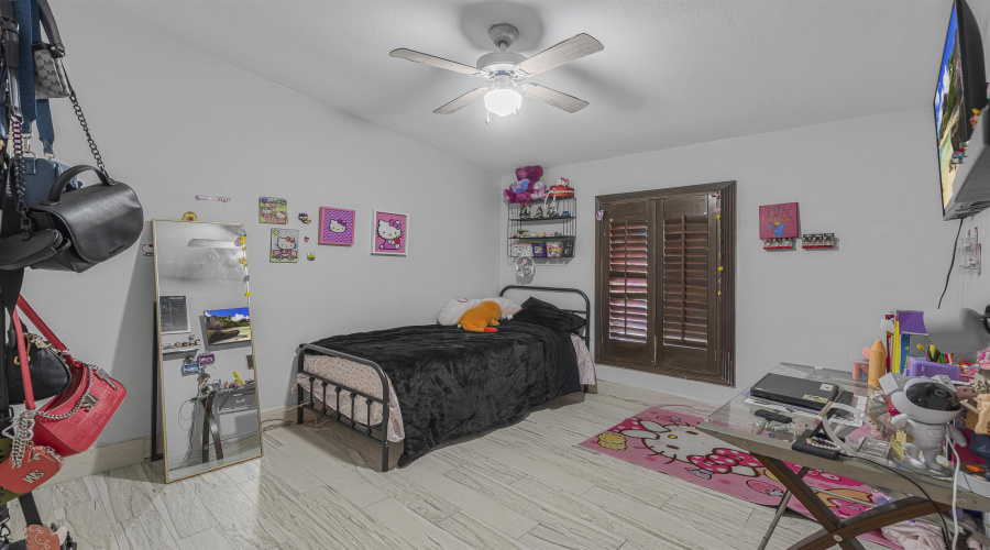 3901 Bear Claw Ln, Laredo, Texas 78043, 5 Bedrooms Bedrooms, 7 Rooms Rooms,3 BathroomsBathrooms,Residential,For Sale,3901 Bear Claw Ln,20261901