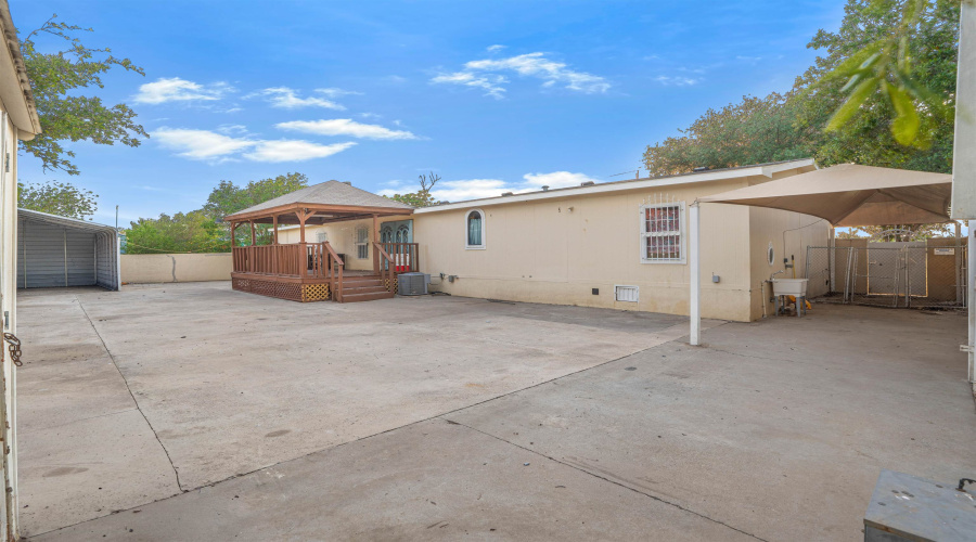 3901 Bear Claw Ln, Laredo, Texas 78043, 5 Bedrooms Bedrooms, 7 Rooms Rooms,3 BathroomsBathrooms,Residential,For Sale,3901 Bear Claw Ln,20261901