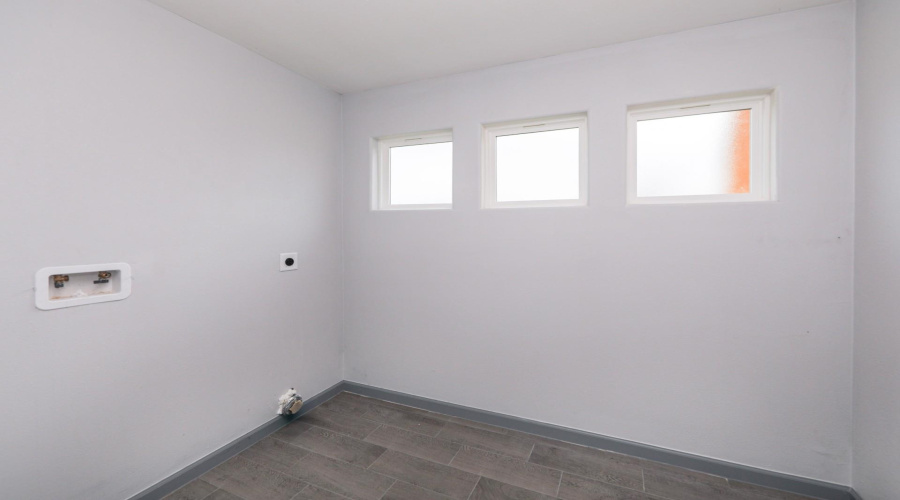 5314 Galicia Lane, LAREDO, Texas 78046, 2 Bedrooms Bedrooms, 3 Rooms Rooms,2 BathroomsBathrooms,Residential,For Sale,5314 Galicia Lane,20261902