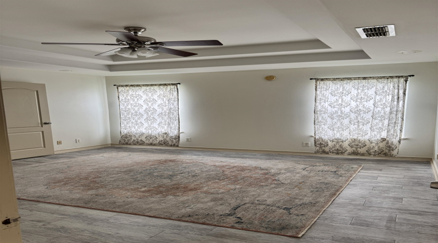 321 Newcastle Dr, Larfedo, Texas 78045, 3 Bedrooms Bedrooms, 5 Rooms Rooms,2 BathroomsBathrooms,Residential,For Sale,321 Newcastle Dr,20261903