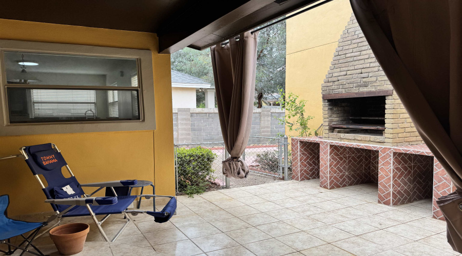 321 Newcastle Dr, Larfedo, Texas 78045, 3 Bedrooms Bedrooms, 5 Rooms Rooms,2 BathroomsBathrooms,Residential,For Sale,321 Newcastle Dr,20261903