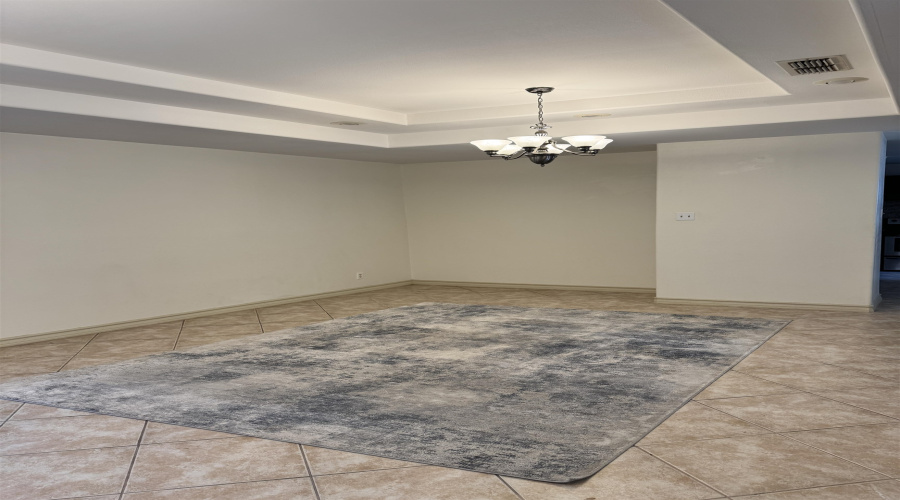 321 Newcastle Dr, Larfedo, Texas 78045, 3 Bedrooms Bedrooms, 5 Rooms Rooms,2 BathroomsBathrooms,Residential,For Sale,321 Newcastle Dr,20261903