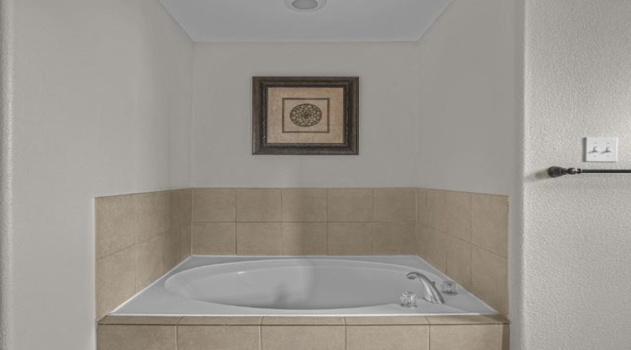 617 Pinos Cr, Laredo, Texas 78043, 4 Bedrooms Bedrooms, 7 Rooms Rooms,2 BathroomsBathrooms,Residential,For Sale,617 Pinos Cr,20261905