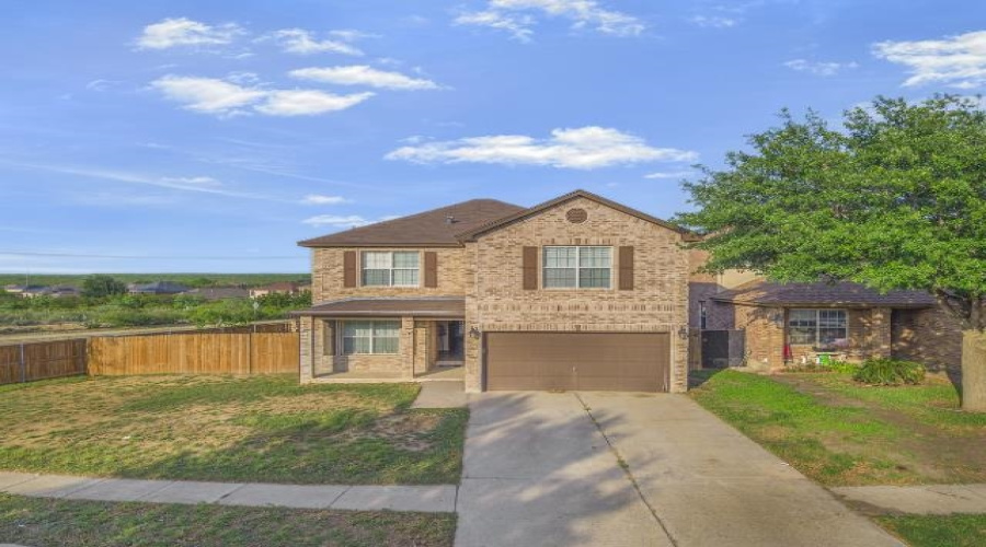 617 Pinos Cr, Laredo, Texas 78043, 4 Bedrooms Bedrooms, 7 Rooms Rooms,2 BathroomsBathrooms,Residential,For Sale,617 Pinos Cr,20261905