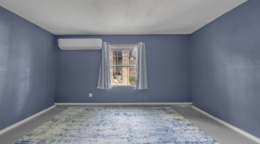 617 Pinos Cr, Laredo, Texas 78043, 4 Bedrooms Bedrooms, 7 Rooms Rooms,2 BathroomsBathrooms,Residential,For Sale,617 Pinos Cr,20261905