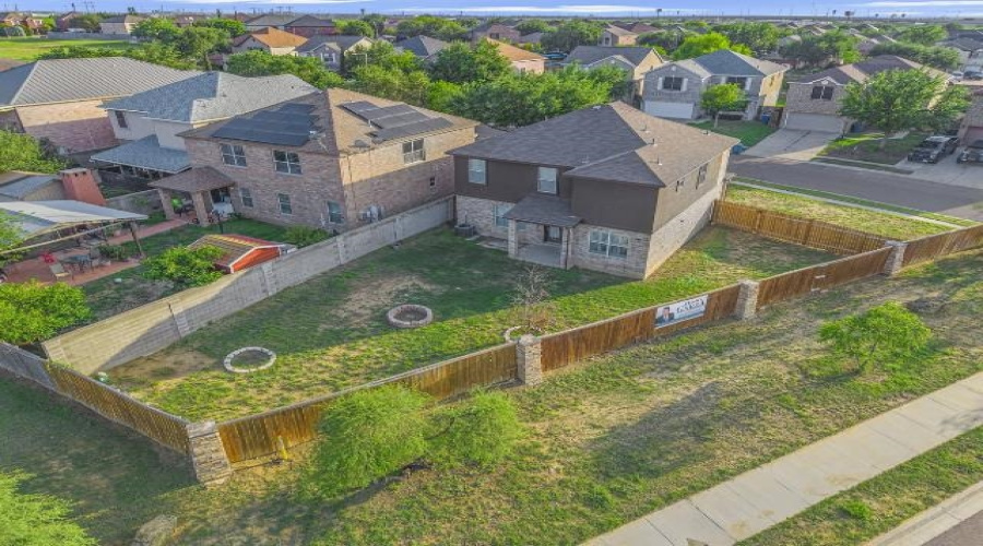 617 Pinos Cr, Laredo, Texas 78043, 4 Bedrooms Bedrooms, 7 Rooms Rooms,2 BathroomsBathrooms,Residential,For Sale,617 Pinos Cr,20261905