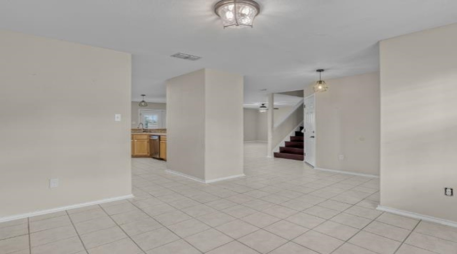 617 Pinos Cr, Laredo, Texas 78043, 4 Bedrooms Bedrooms, 7 Rooms Rooms,2 BathroomsBathrooms,Residential,For Sale,617 Pinos Cr,20261905