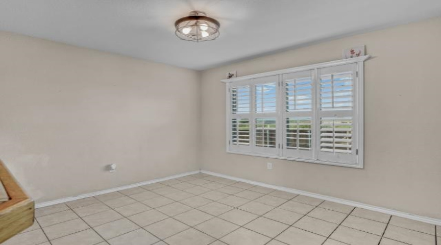 617 Pinos Cr, Laredo, Texas 78043, 4 Bedrooms Bedrooms, 7 Rooms Rooms,2 BathroomsBathrooms,Residential,For Sale,617 Pinos Cr,20261905