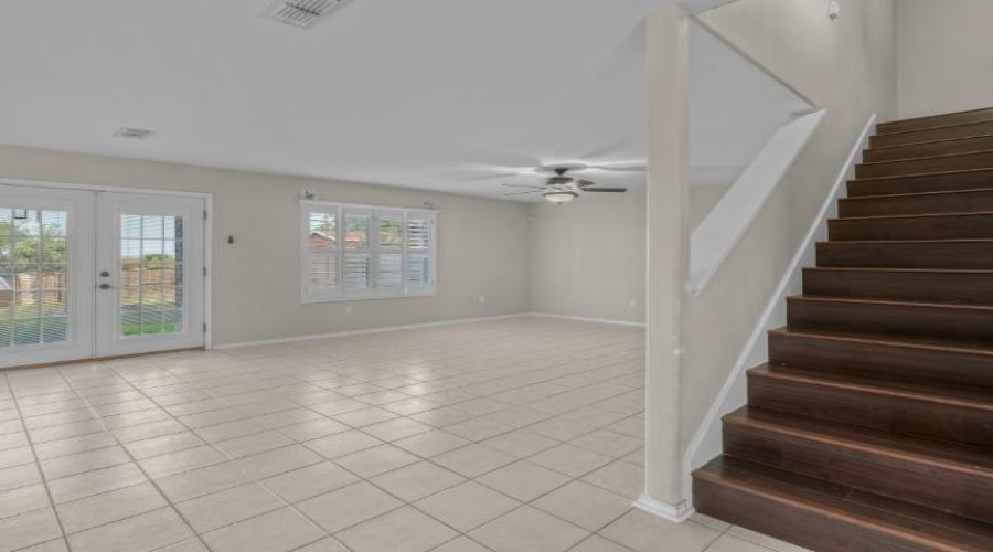617 Pinos Cr, Laredo, Texas 78043, 4 Bedrooms Bedrooms, 7 Rooms Rooms,2 BathroomsBathrooms,Residential,For Sale,617 Pinos Cr,20261905