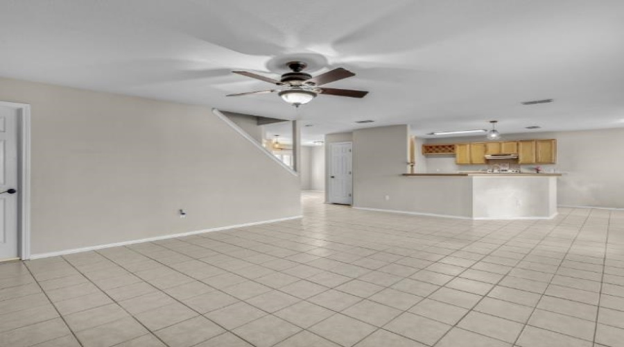 617 Pinos Cr, Laredo, Texas 78043, 4 Bedrooms Bedrooms, 7 Rooms Rooms,2 BathroomsBathrooms,Residential,For Sale,617 Pinos Cr,20261905