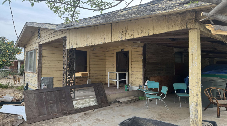 3107 Convent Ave, Laredo, Texas 78040, 1 Bedroom Bedrooms, 3 Rooms Rooms,1 BathroomBathrooms,Residential,For Sale,3107 Convent Ave,20261907