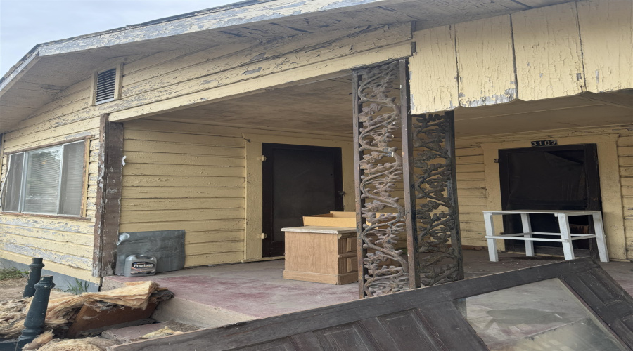 3107 Convent Ave, Laredo, Texas 78040, 1 Bedroom Bedrooms, 3 Rooms Rooms,1 BathroomBathrooms,Residential,For Sale,3107 Convent Ave,20261907