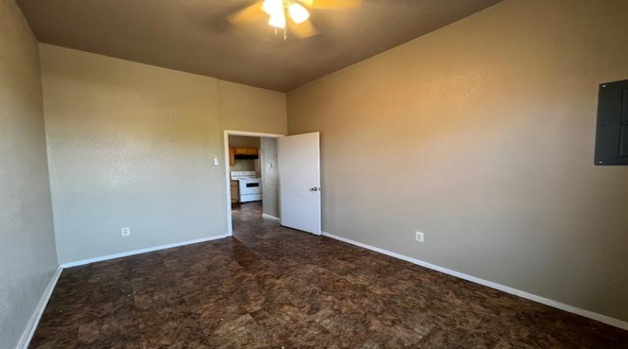 1517 Garcia St, LAREDO, Texas 78040, 2 Bedrooms Bedrooms, 4 Rooms Rooms,1 BathroomBathrooms,Residential,For Rent,1517 Garcia St,20261908