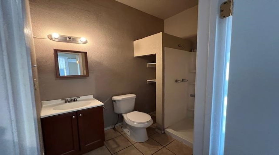 1517 Garcia St, LAREDO, Texas 78040, 2 Bedrooms Bedrooms, 4 Rooms Rooms,1 BathroomBathrooms,Residential,For Rent,1517 Garcia St,20261908