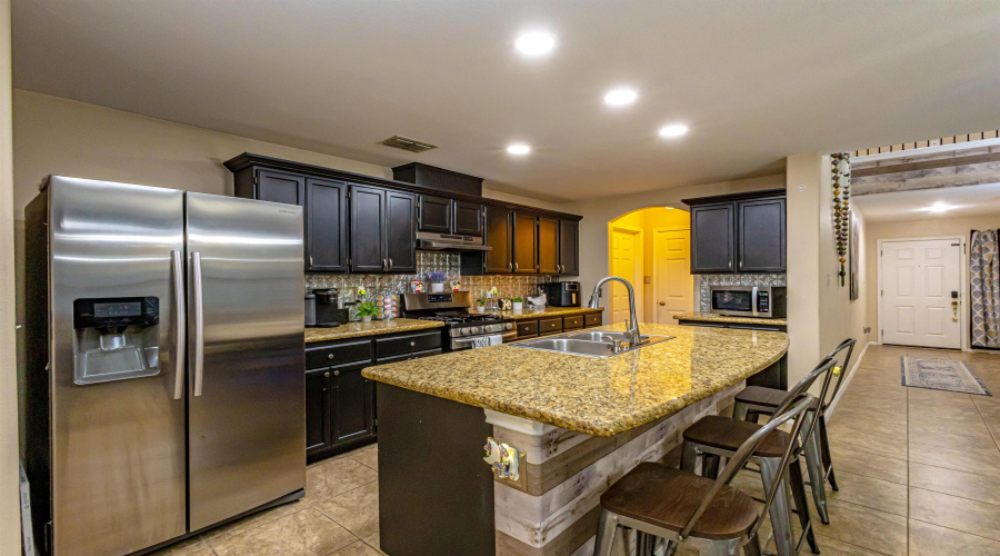 3306 Mandela Ct, Laredo, Texas 78046, 4 Bedrooms Bedrooms, 7 Rooms Rooms,3 BathroomsBathrooms,Residential,For Sale,3306 Mandela Ct,20261910