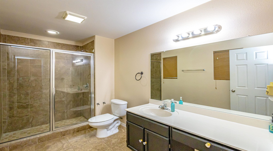 3306 Mandela Ct, Laredo, Texas 78046, 4 Bedrooms Bedrooms, 7 Rooms Rooms,3 BathroomsBathrooms,Residential,For Sale,3306 Mandela Ct,20261910