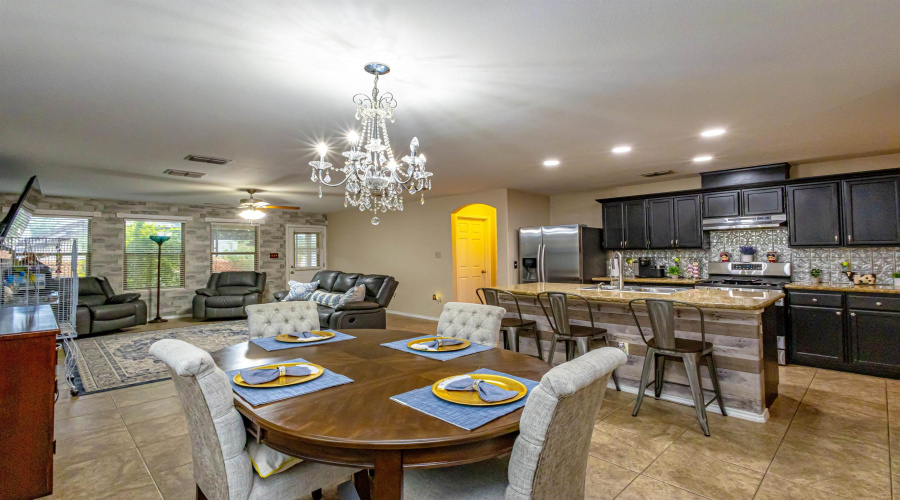 3306 Mandela Ct, Laredo, Texas 78046, 4 Bedrooms Bedrooms, 7 Rooms Rooms,3 BathroomsBathrooms,Residential,For Sale,3306 Mandela Ct,20261910