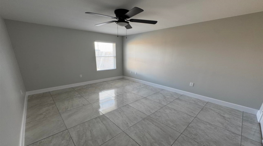 129 Asturias Cts, Laredo, Texas 78046, 4 Bedrooms Bedrooms, 5 Rooms Rooms,3 BathroomsBathrooms,Residential,For Sale,129 Asturias Cts,20261911